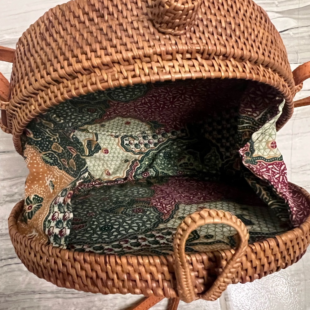 ROUND‎ RATTAN BAG (MEDIUM) - Picture 5 of 6